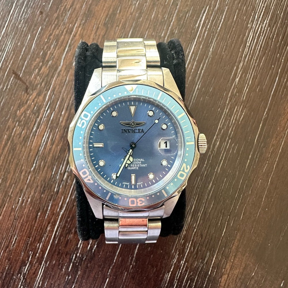 Men’s Invicta Pro Diver 200M Light Blue Dial Watch